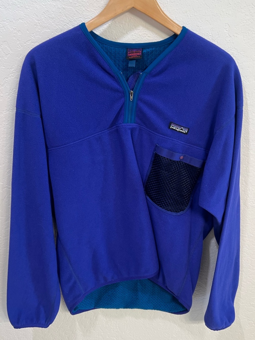 Vintage Patagonia Men’s Quarter Zip Fleece with Mesh Chest Pocket